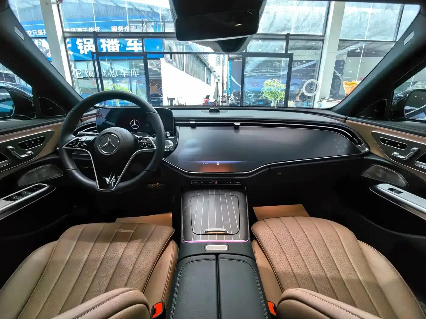 2024 Mercedes-Benz E-Class E 300 L Luxury — миниатюра 8