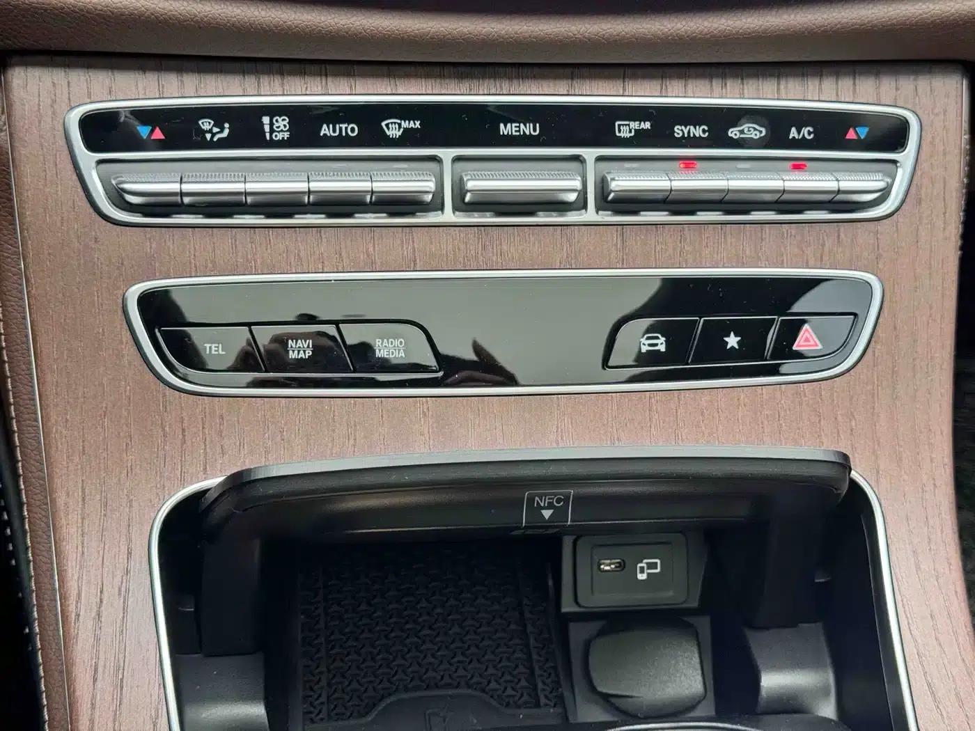 Mercedes-Benz E-Class 2023 E 300 L Fashion Edition — миниатюра 16