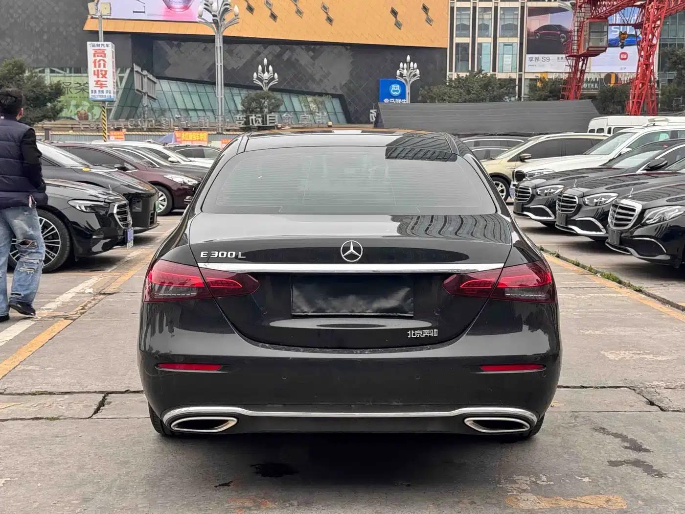 Mercedes-Benz E-Class 2023 E 300 L Fashion Edition — миниатюра 18