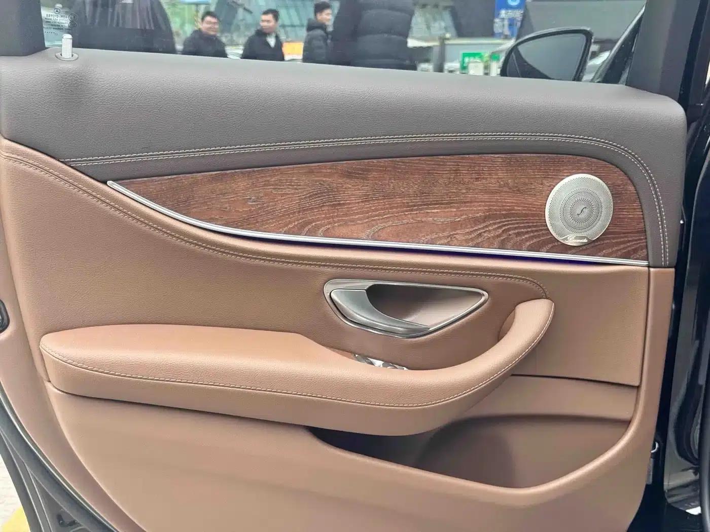 Mercedes-Benz E-Class 2023 E 300 L Fashion Edition — миниатюра 7