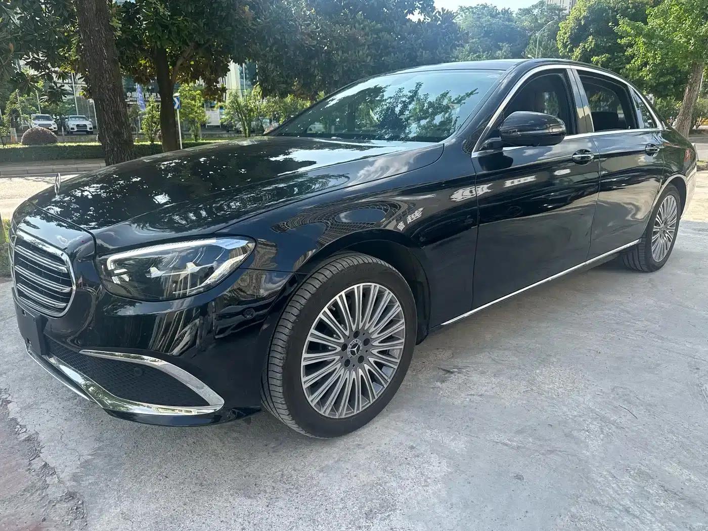 2022 Mercedes-Benz E-Class E 300 L Luxury — миниатюра 1