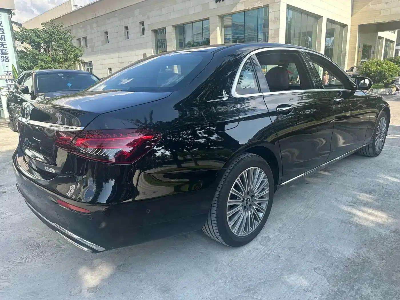 2022 Mercedes-Benz E-Class E 300 L Luxury — миниатюра 11