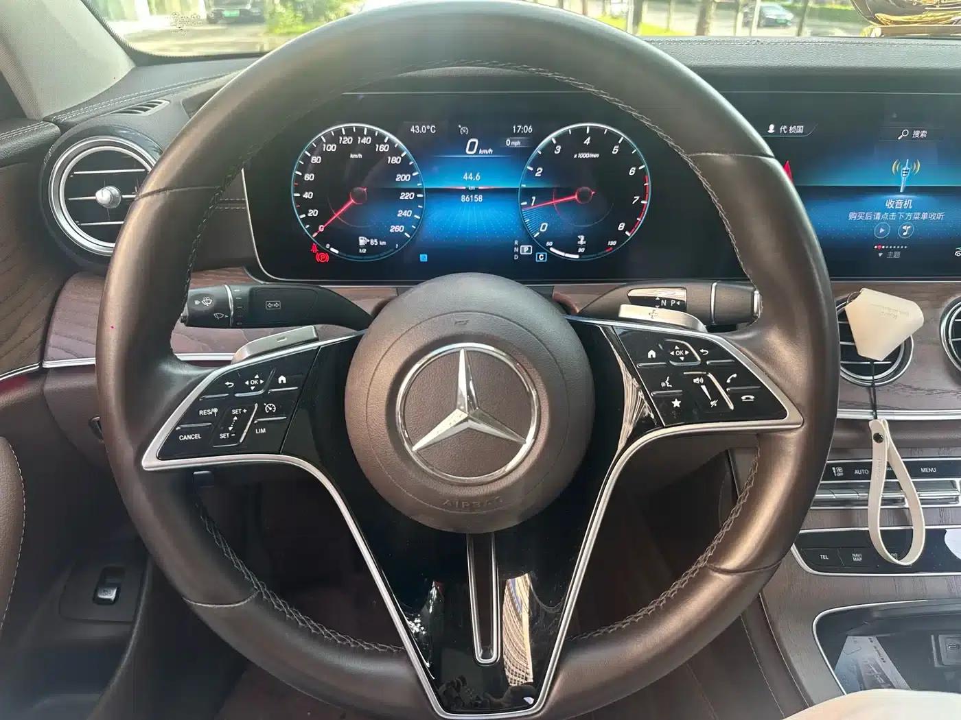 2022 Mercedes-Benz E-Class E 300 L Luxury — миниатюра 4