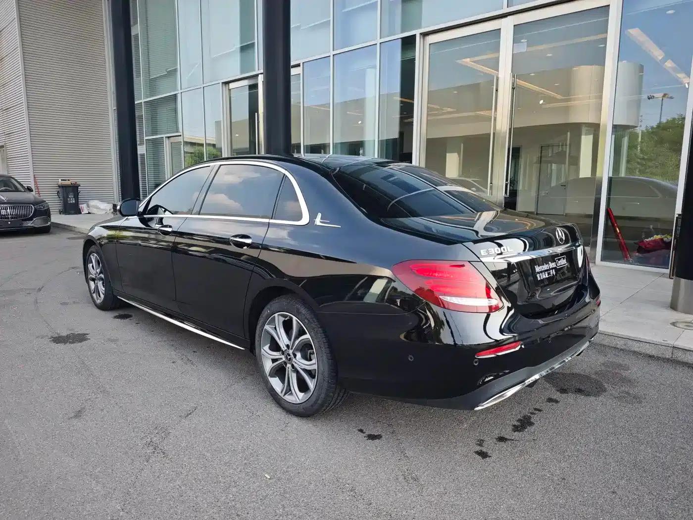 Mercedes-Benz E-Class 2020 Facelift E 300 L Sport Style — миниатюра 5