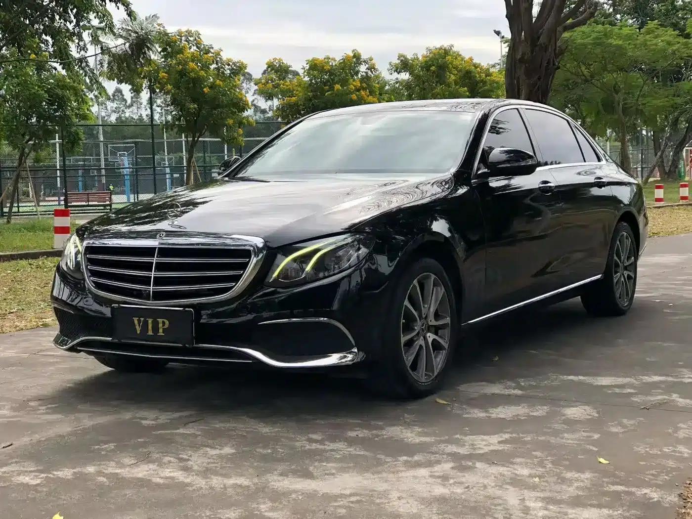 Mercedes-Benz E-Class 2019 E 300 L Fashion Edition — миниатюра 3