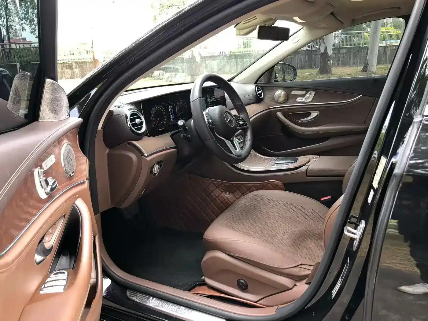 Mercedes-Benz E-Class 2019 E 300 L Fashion Edition — миниатюра 7