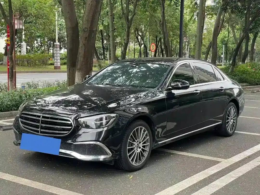 Mercedes-Benz E-Class 2023 Facelift E 260 L — миниатюра 1