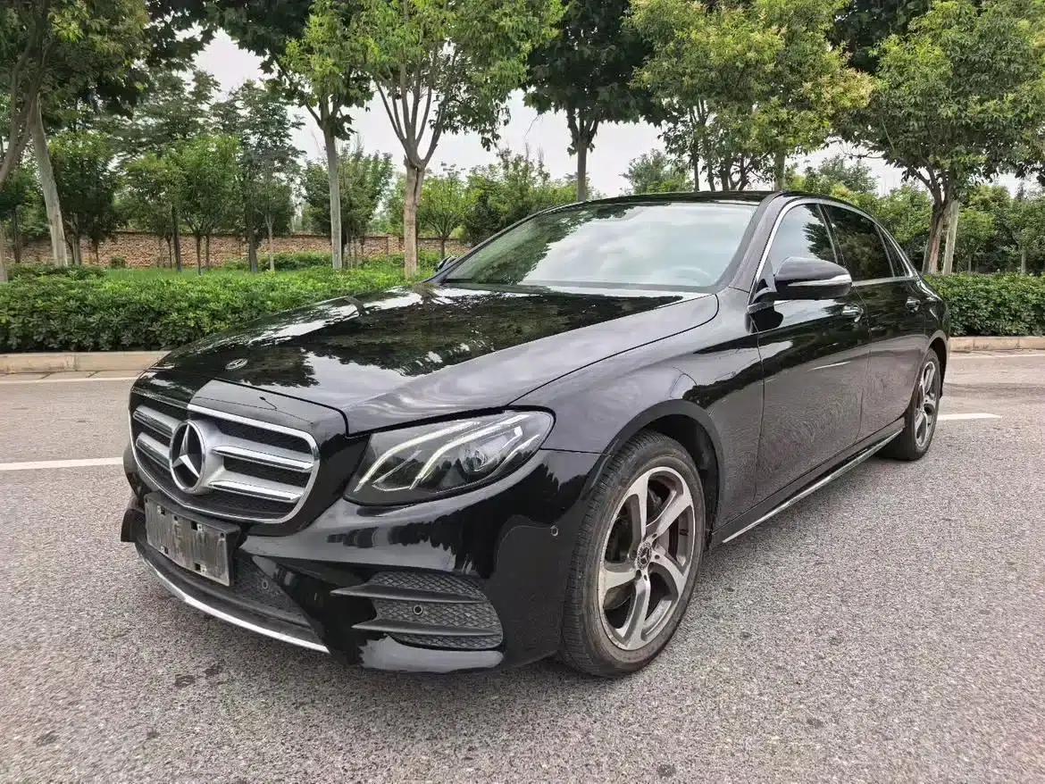 Mercedes-Benz E-Class 2017 E 300 L Sport Luxury — миниатюра 1