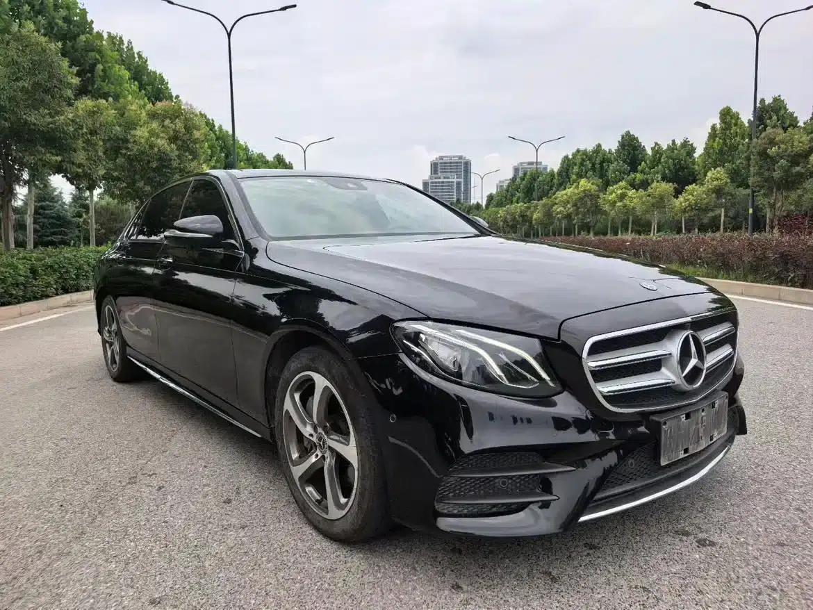 Mercedes-Benz E-Class 2017 E 300 L Sport Luxury — миниатюра 3