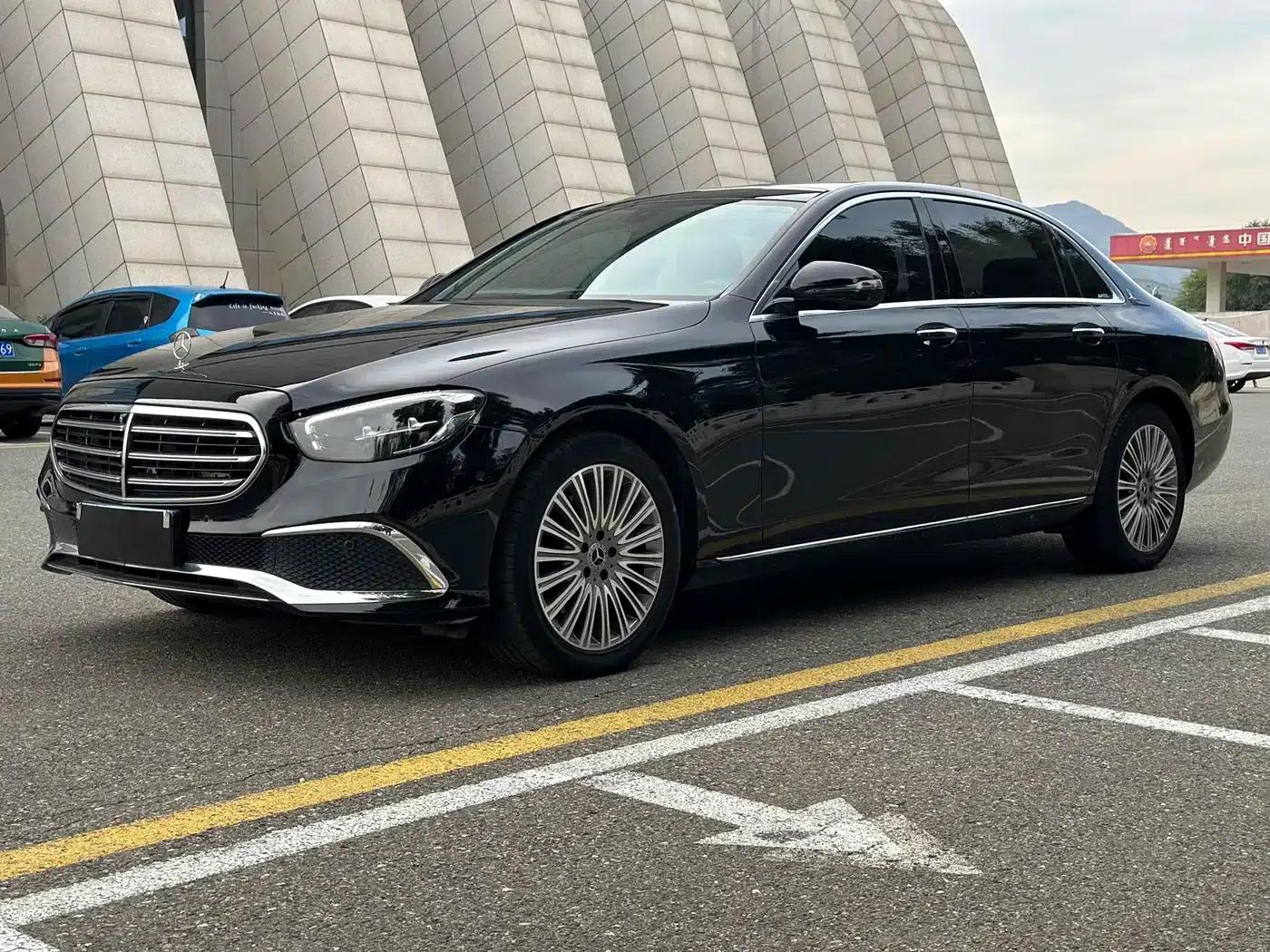 Mercedes-Benz E-Class 2021 E 300 L Fashion Edition — миниатюра 1