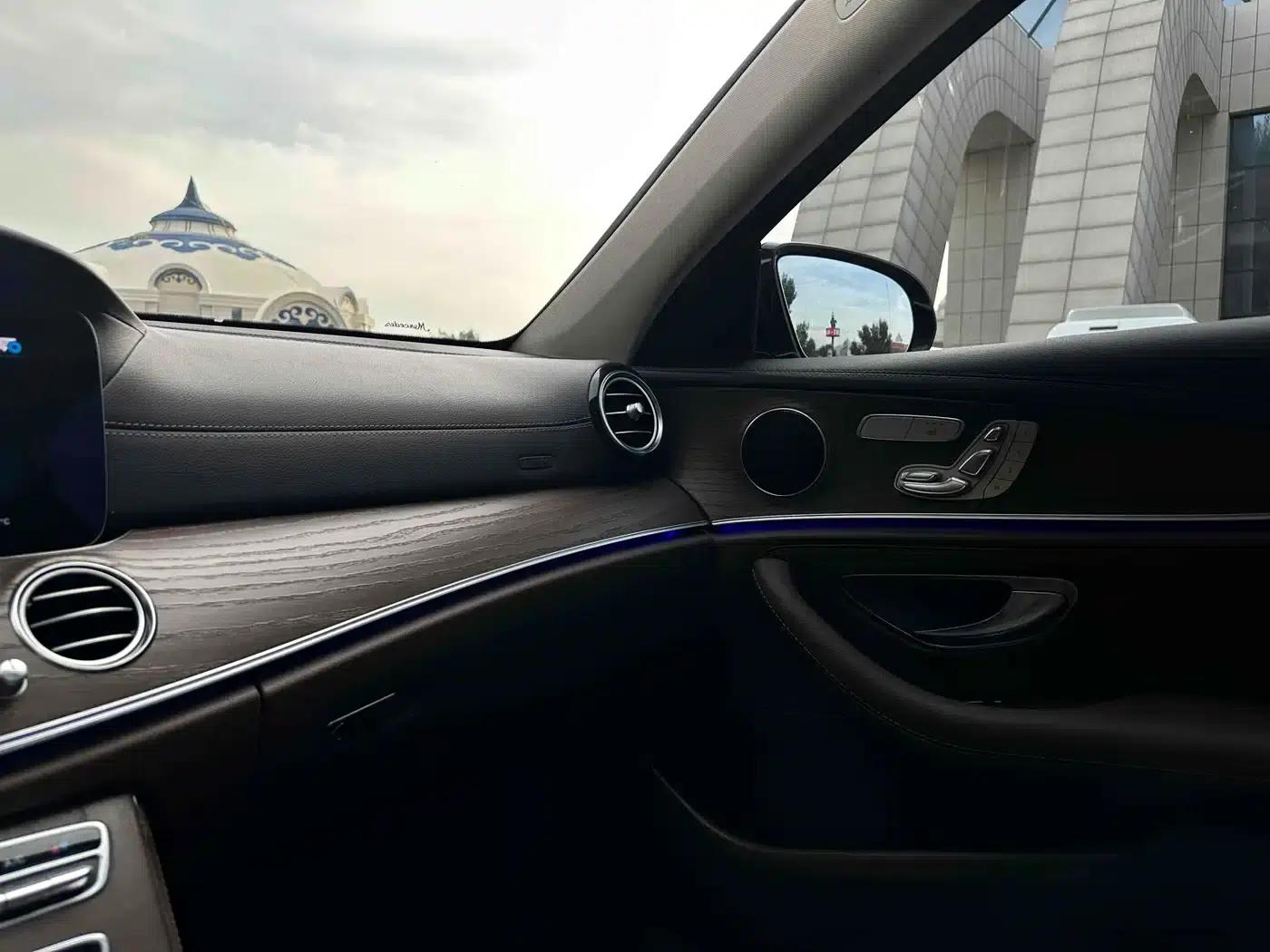 Mercedes-Benz E-Class 2021 E 300 L Fashion Edition — миниатюра 13