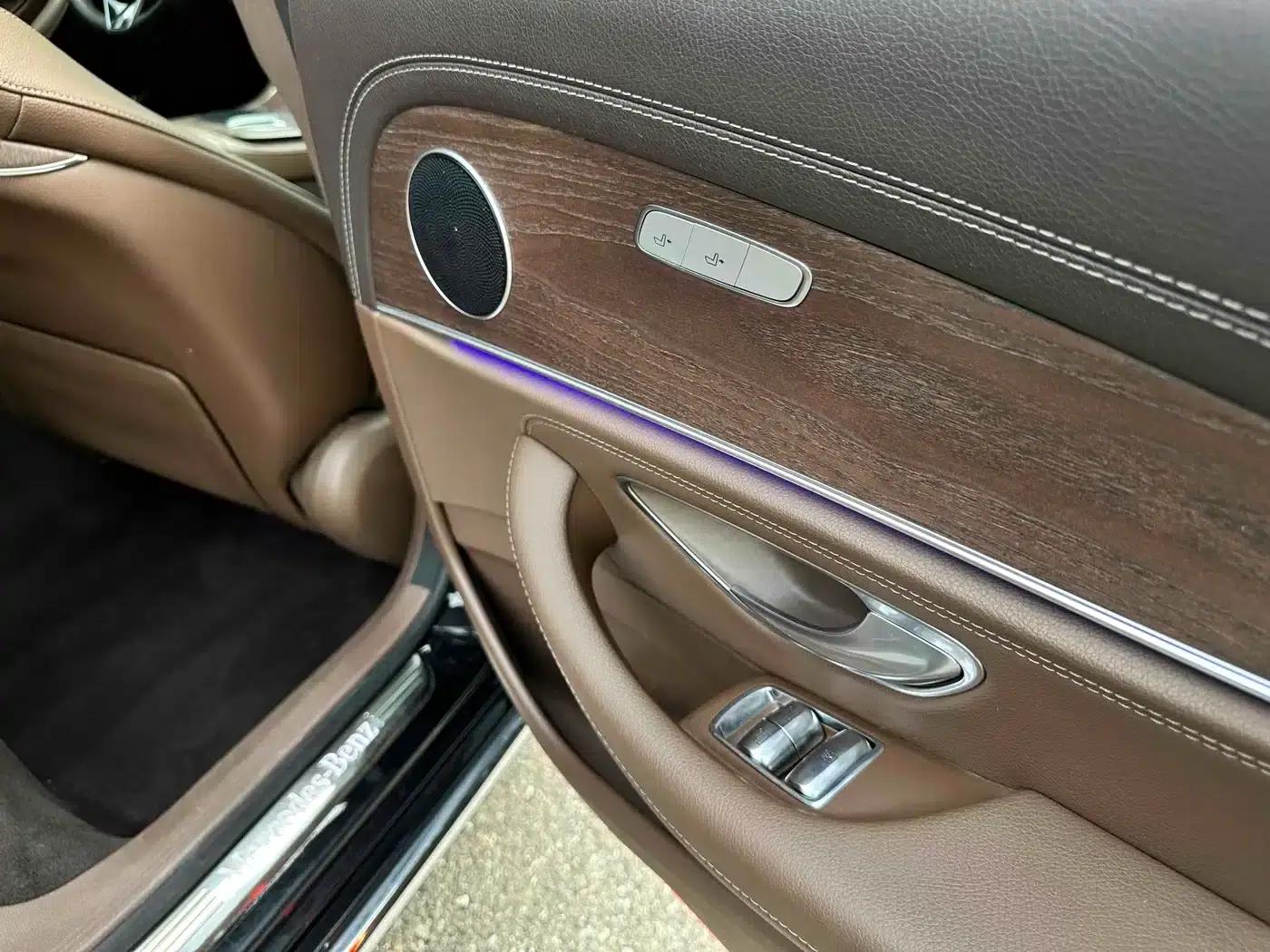 Mercedes-Benz E-Class 2021 E 300 L Fashion Edition — миниатюра 15