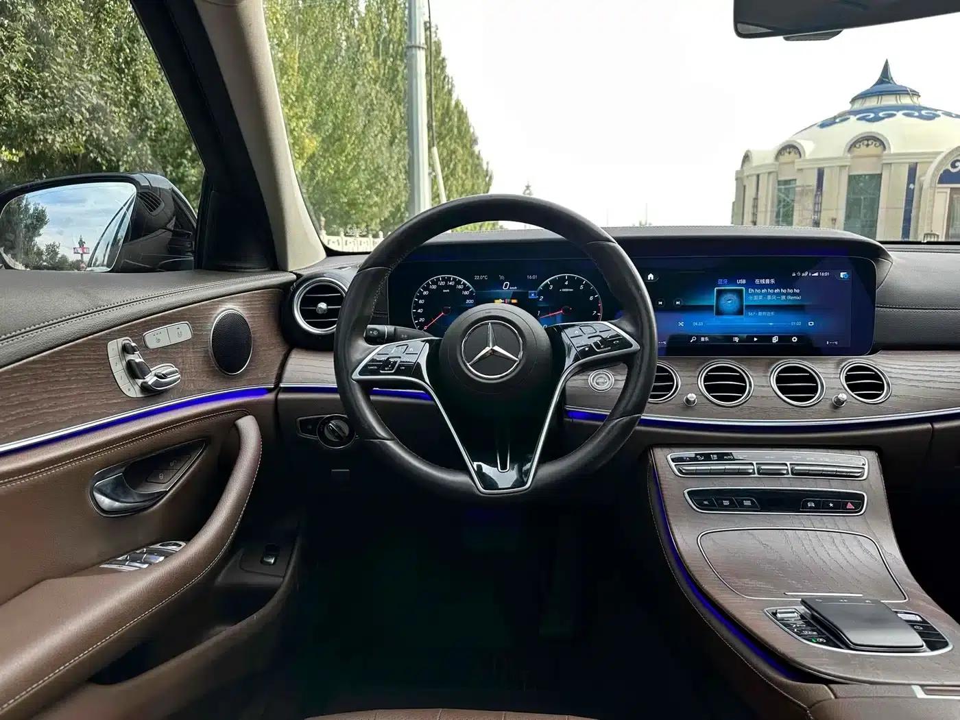 Mercedes-Benz E-Class 2021 E 300 L Fashion Edition — миниатюра 7