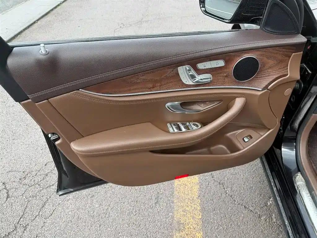 Mercedes-Benz E-Class 2023 E 300 L Fashion Edition — миниатюра 6