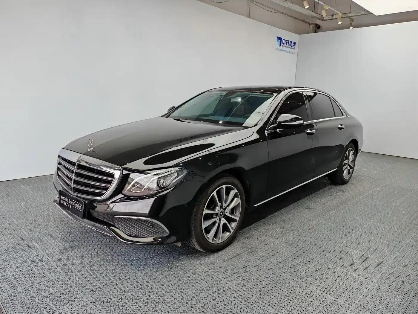 Mercedes-Benz E-Class 2019 Facelift E 300 L Luxury — миниатюра 1