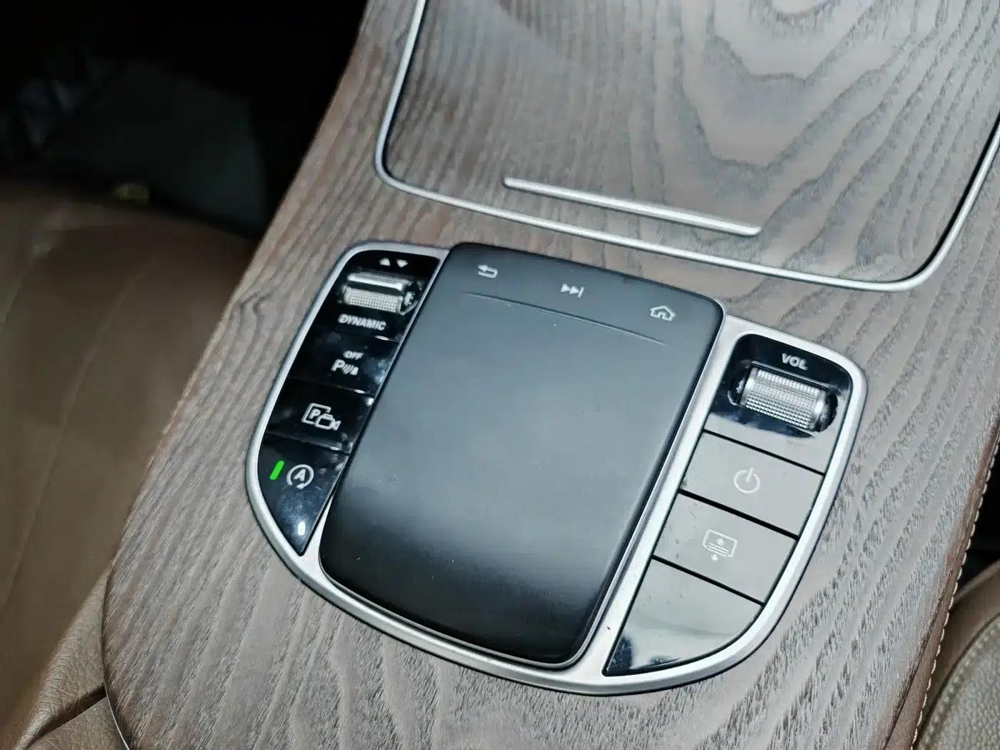 Mercedes-Benz E-Class 2019 Facelift E 300 L Luxury — миниатюра 18