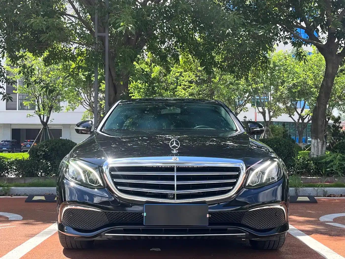 Mercedes-Benz E-Class 2019 E 300 L Fashion Edition — миниатюра 2