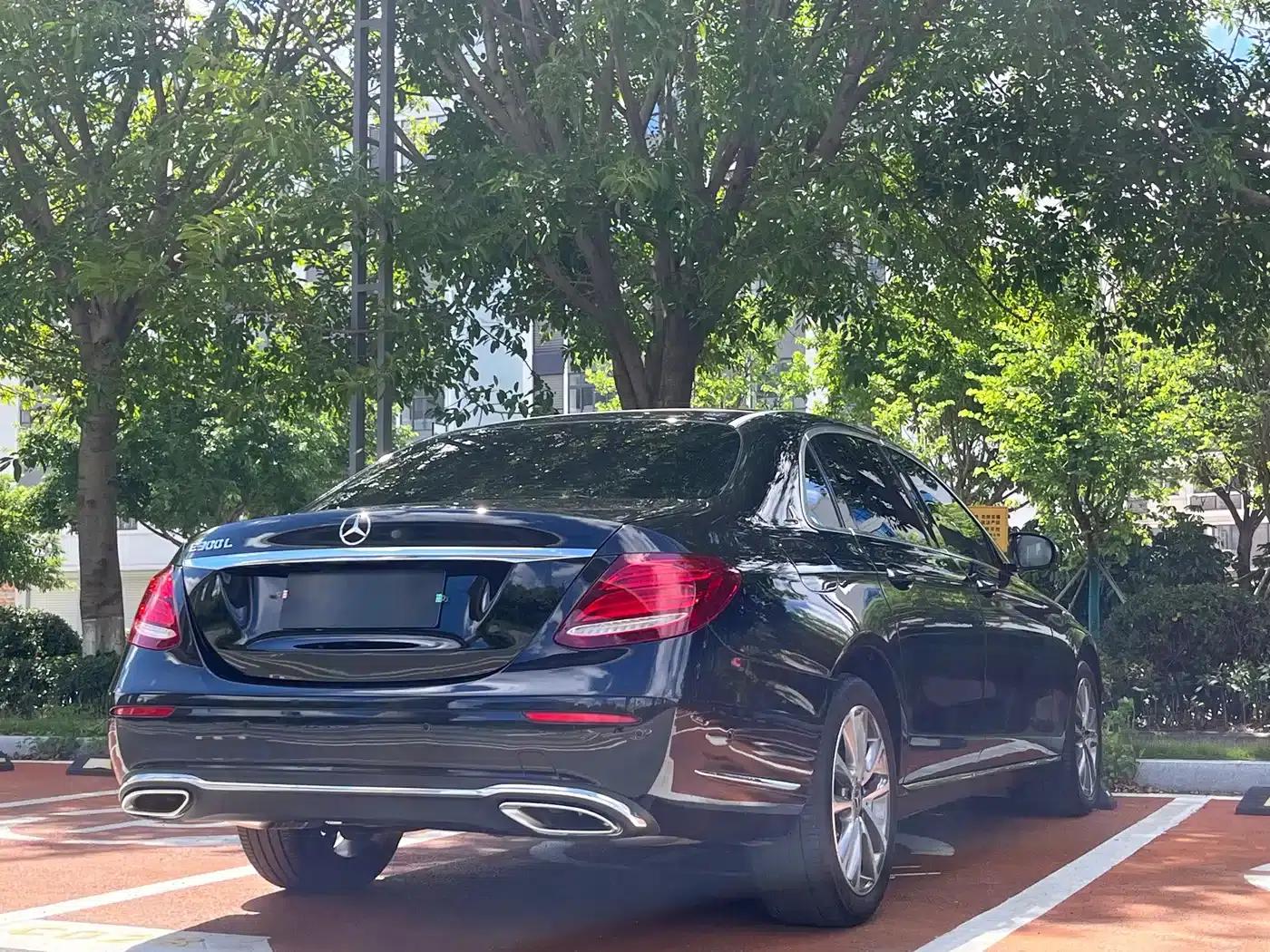 Mercedes-Benz E-Class 2019 E 300 L Fashion Edition — миниатюра 9