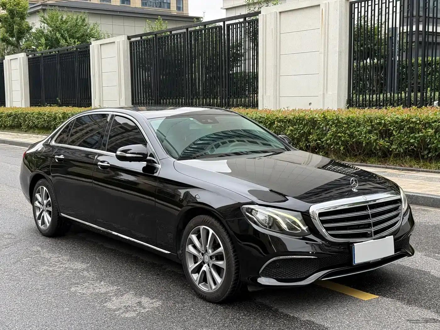 2017 Mercedes-Benz E-Class E 300 L Luxury — миниатюра 3