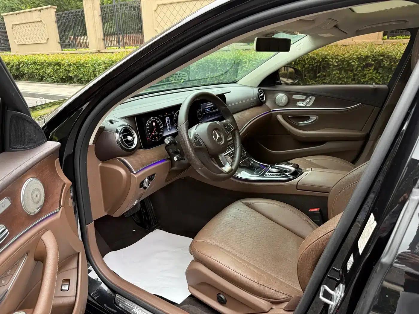 2017 Mercedes-Benz E-Class E 300 L Luxury — миниатюра 4
