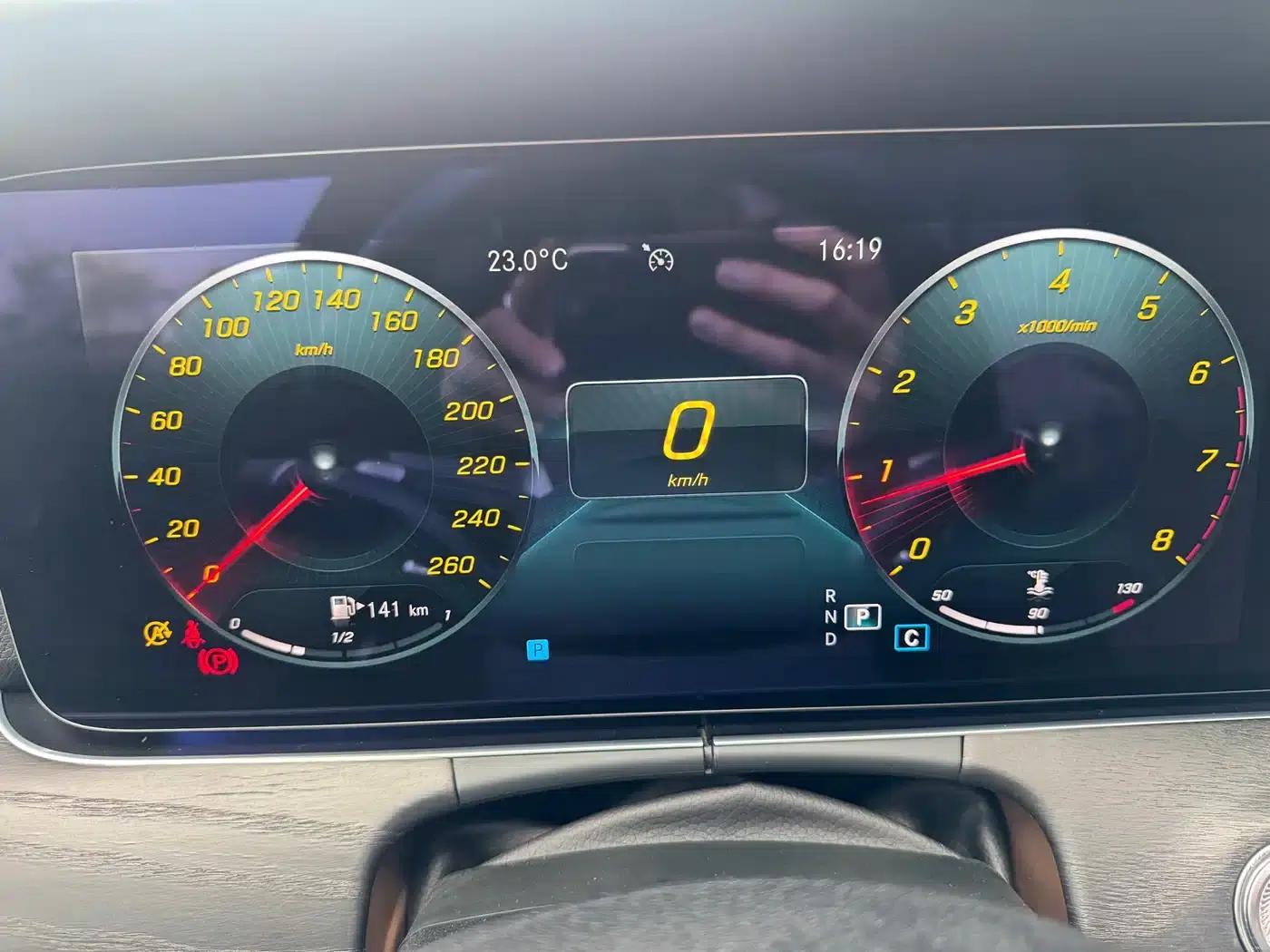 Mercedes-Benz E-Class 2022 E 300 L Sport Luxury — миниатюра 14