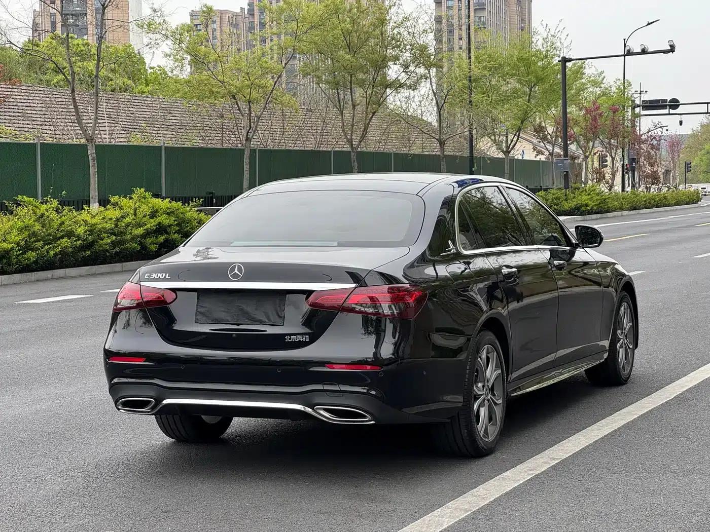 Mercedes-Benz E-Class 2022 E 300 L Sport Luxury — миниатюра 3
