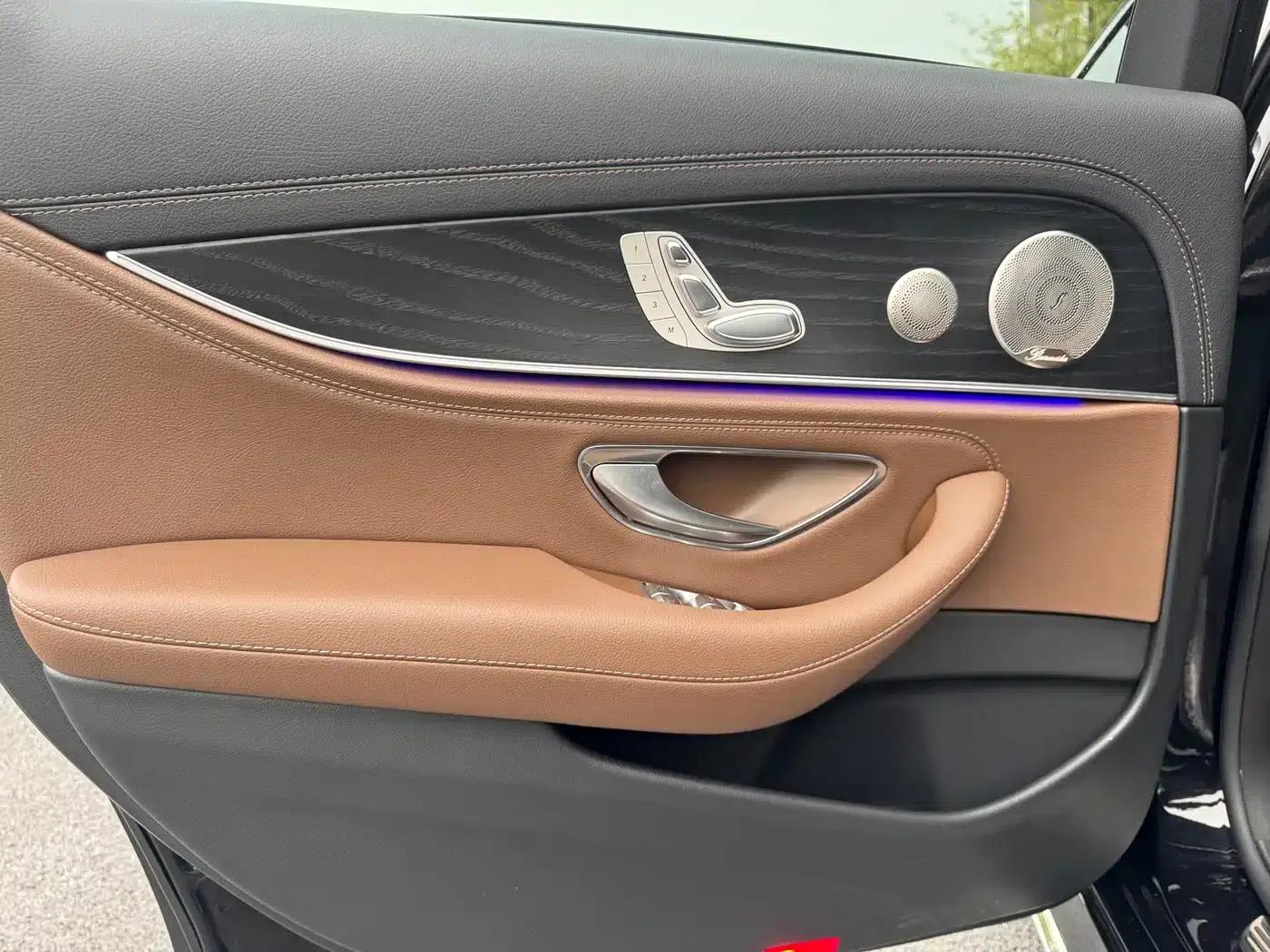 Mercedes-Benz E-Class 2022 E 300 L Sport Luxury — миниатюра 22
