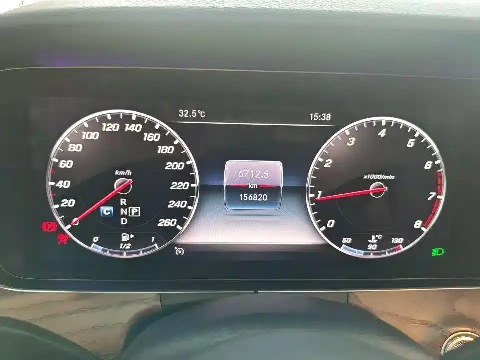 Mercedes-Benz E-Class 2019 E 300 L Fashion Edition — миниатюра 9