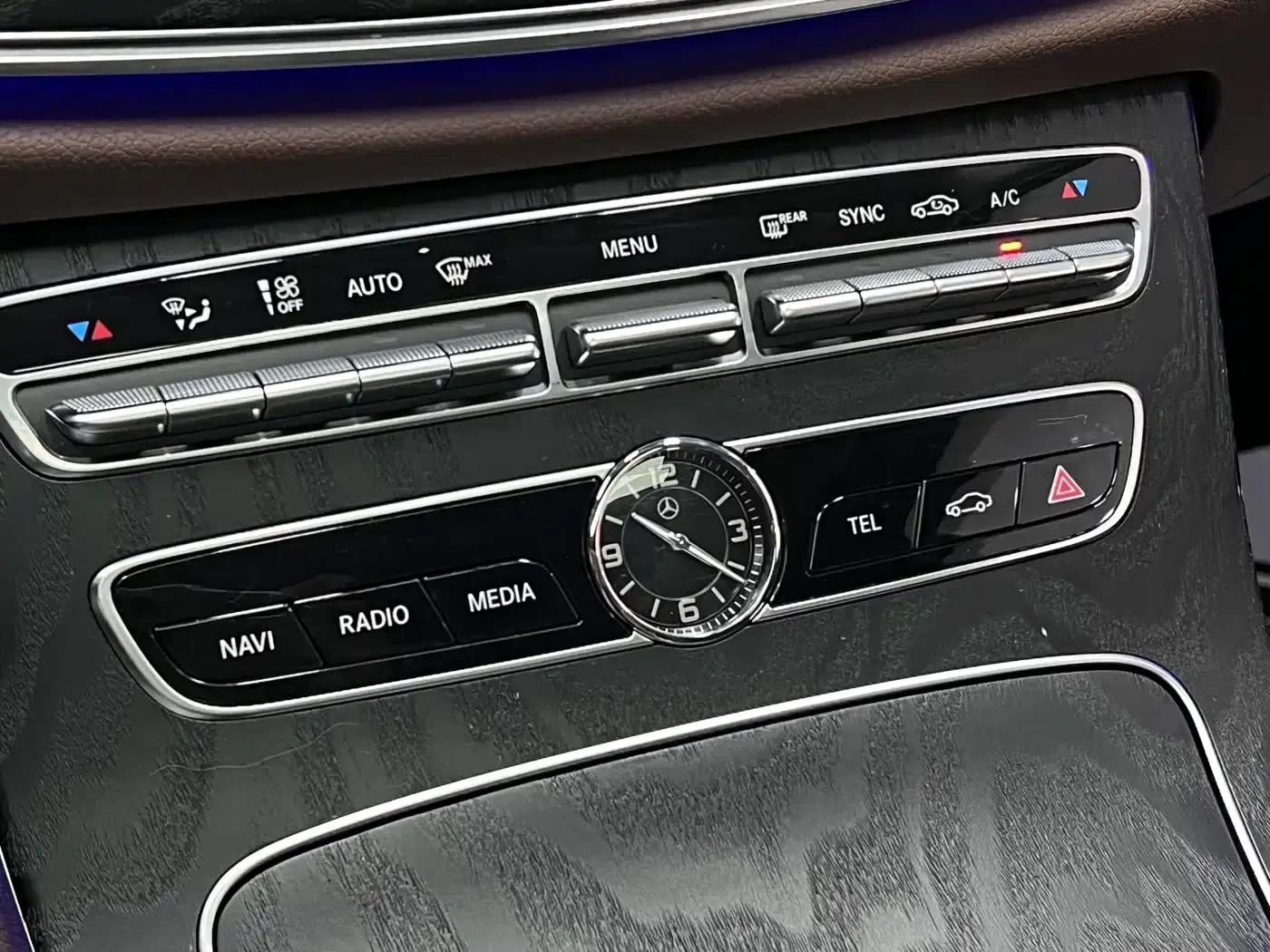 Mercedes-Benz E-Class 2017 E 300 L Sport Luxury — миниатюра 42