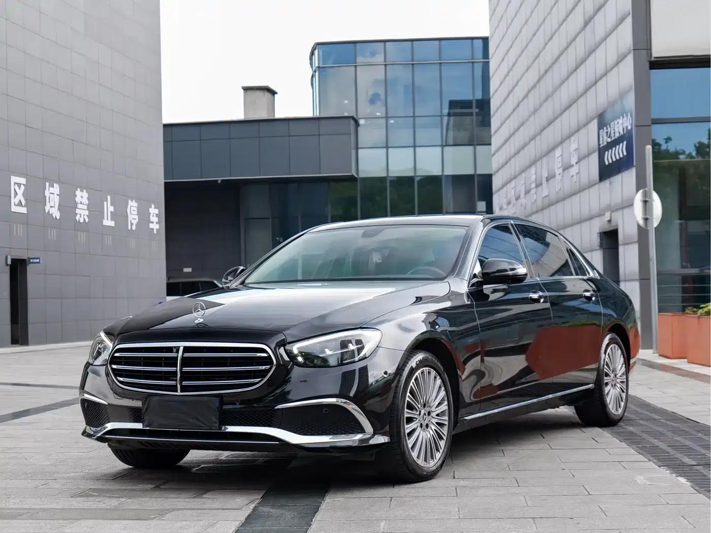 Mercedes-Benz E-Class 2022 Facelift E 300 L Fashion Model — миниатюра 1