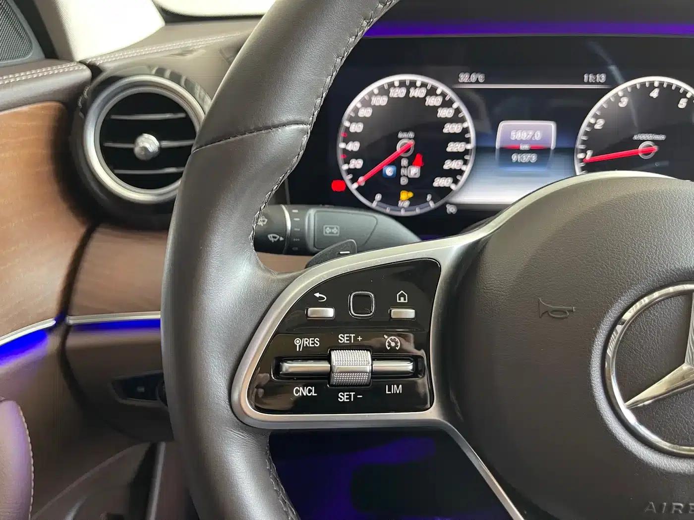 Mercedes-Benz E-Class 2020 E 300 L Luxury — миниатюра 16