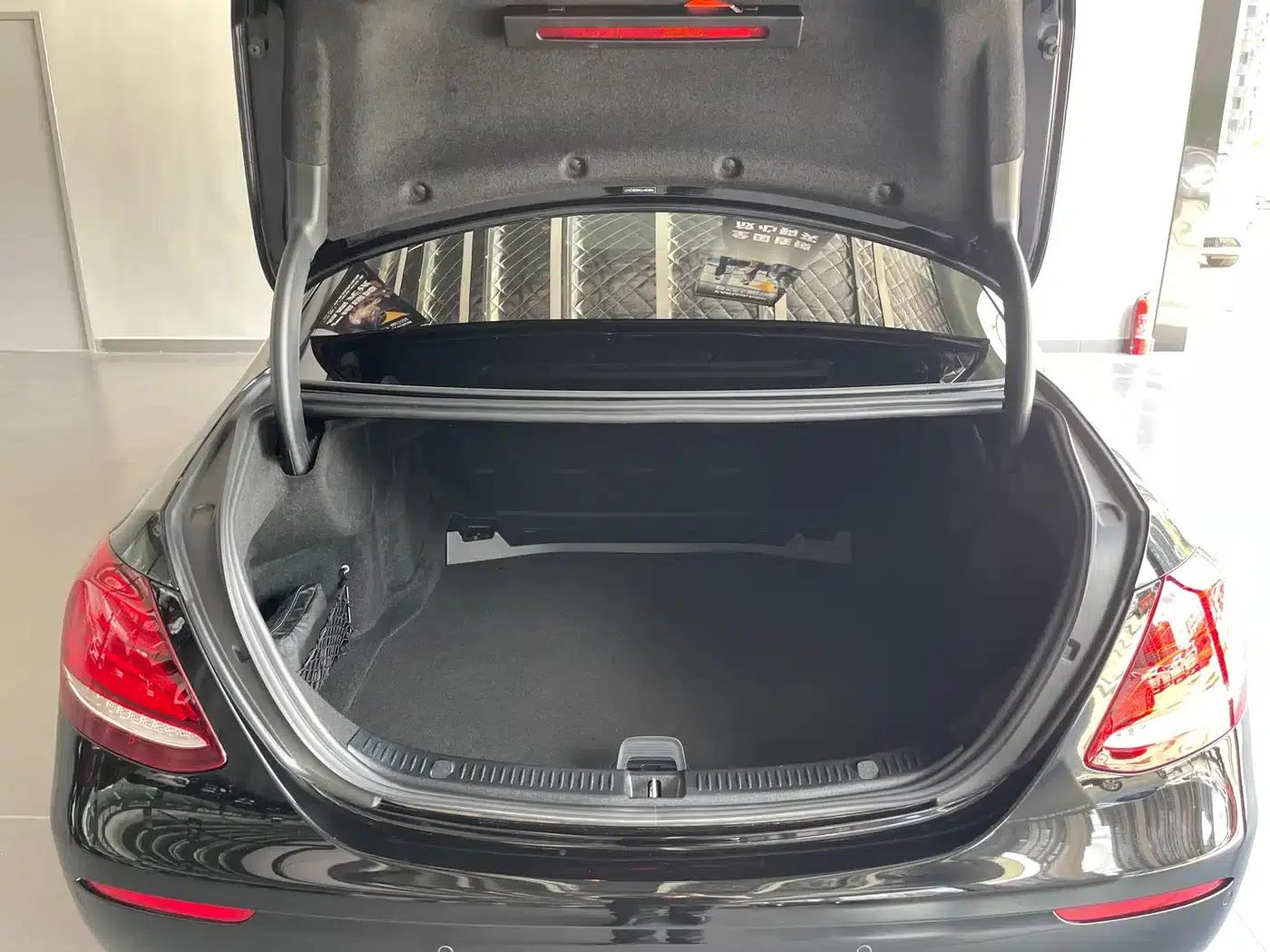 Mercedes-Benz E-Class 2020 E 300 L Luxury — миниатюра 19