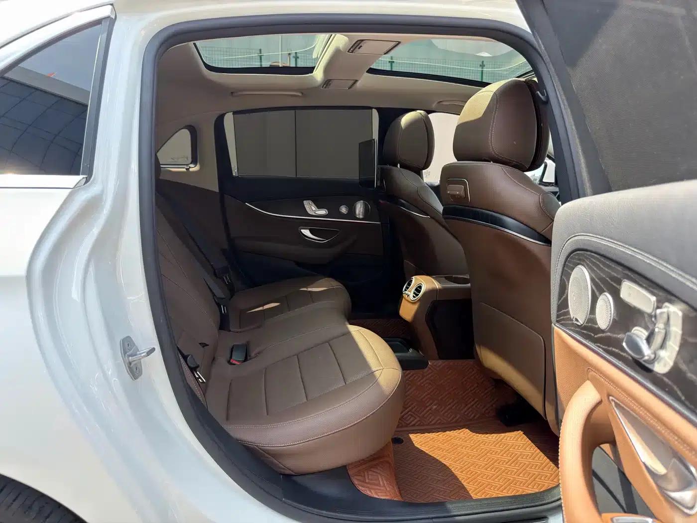 Mercedes-Benz E-Class 2019 Facelift E 300 L Sport Luxury — миниатюра 10