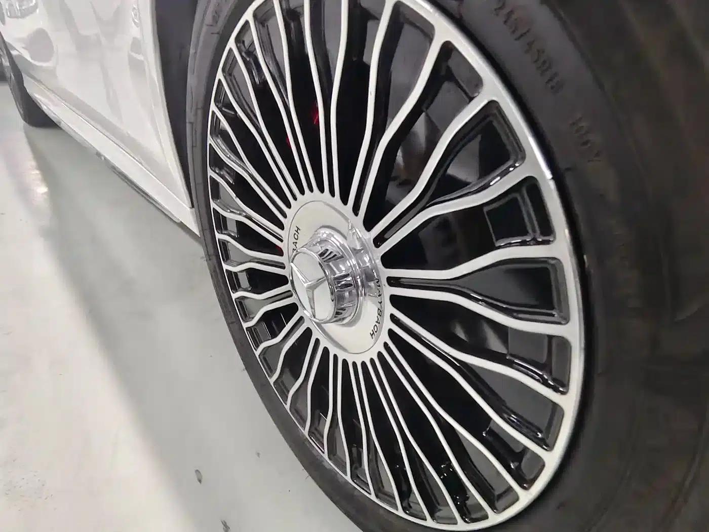 Mercedes-Benz E-Class 2020 E 300 L Luxury — миниатюра 8