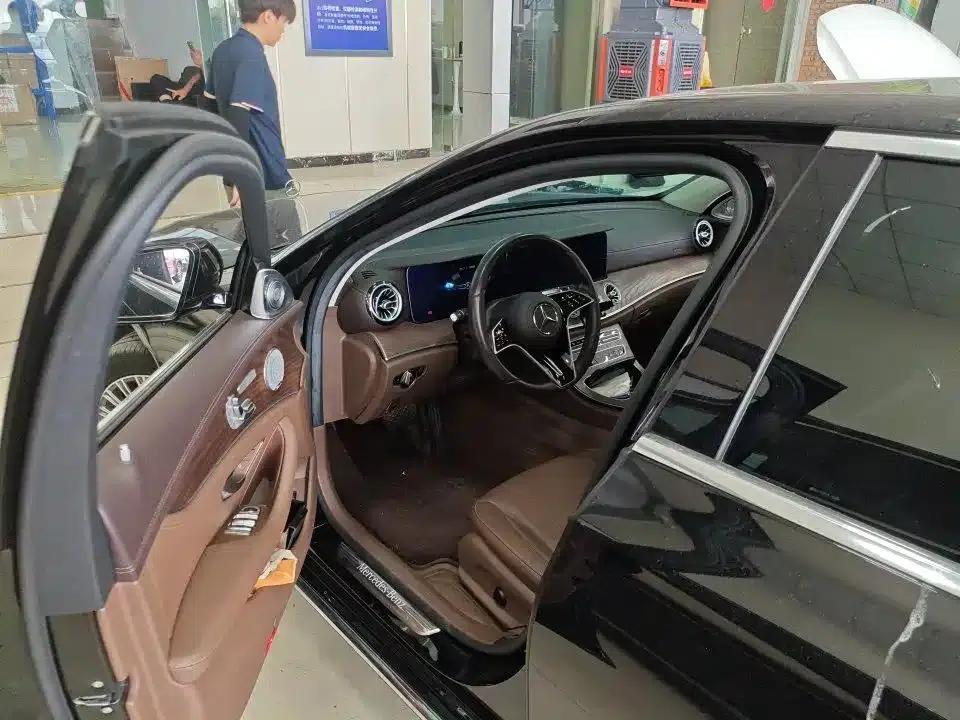 Mercedes-Benz E-Class 2023 E 300 L Fashion Edition — миниатюра 5