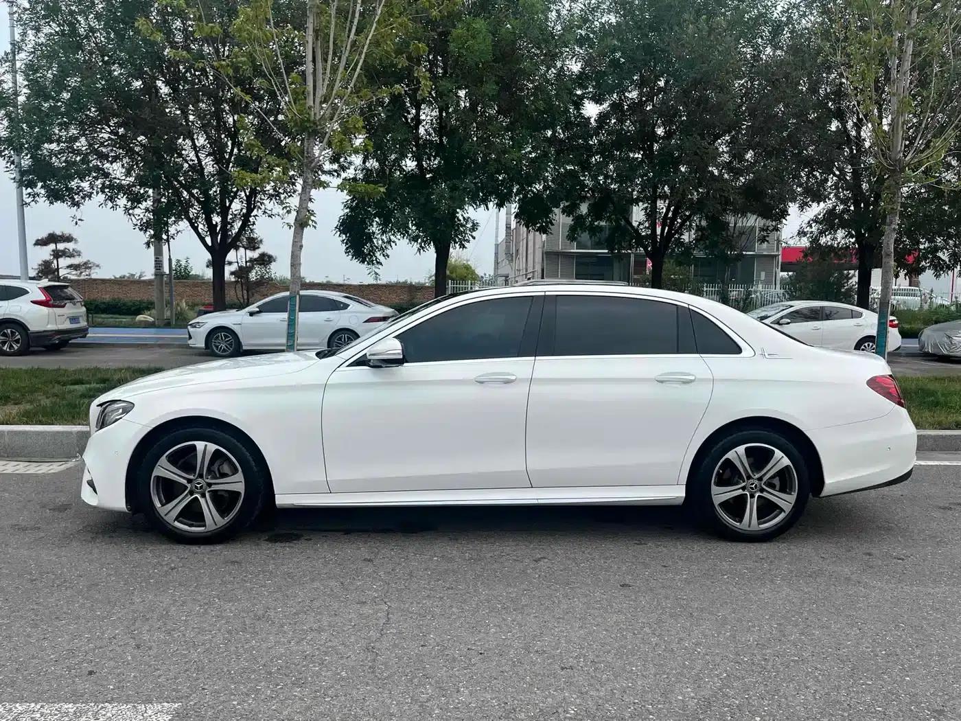 2018 Mercedes-Benz E-Class E 200 L Sport — миниатюра 17