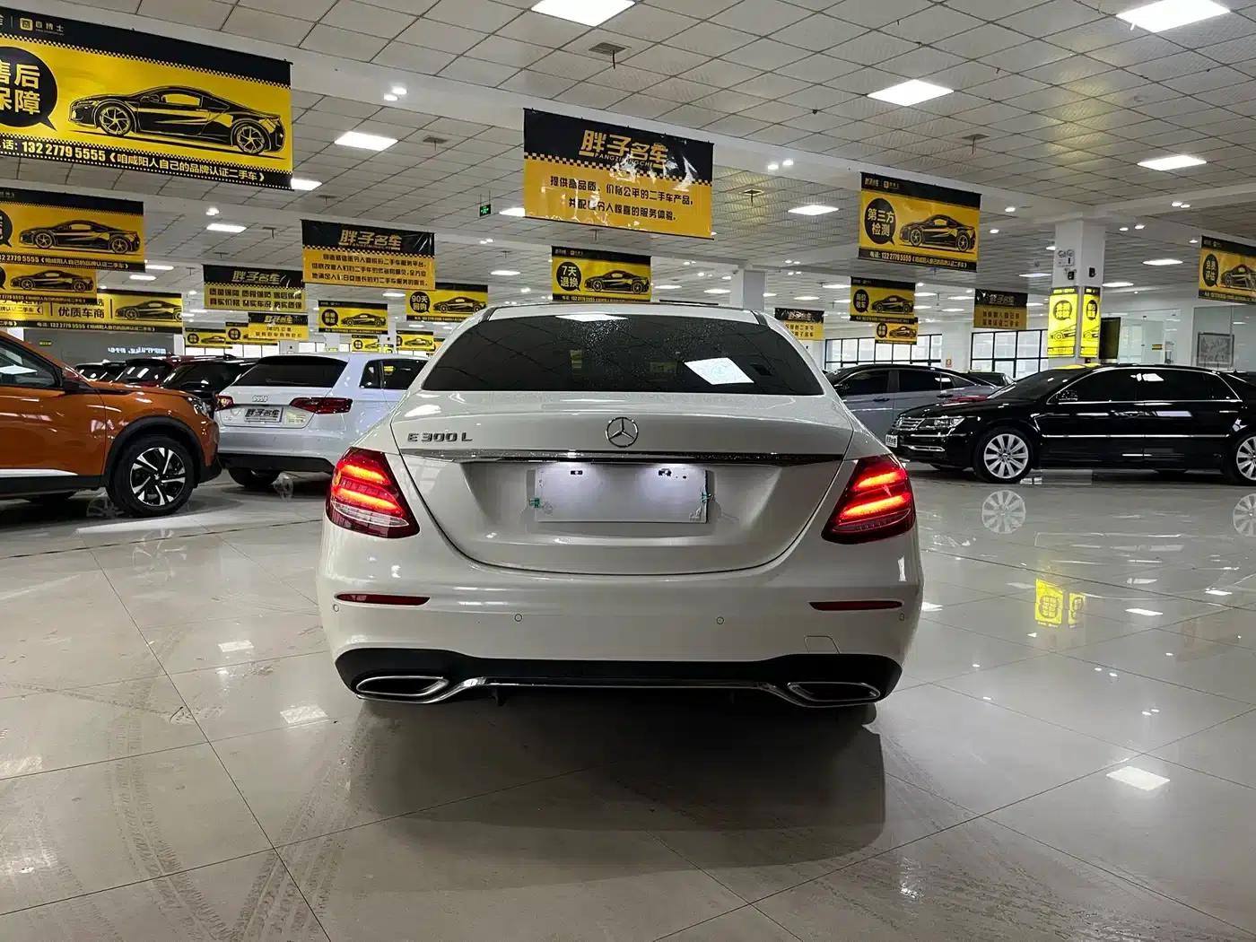 Mercedes-Benz E-Class 2020 E 300 L Sport Style — миниатюра 25