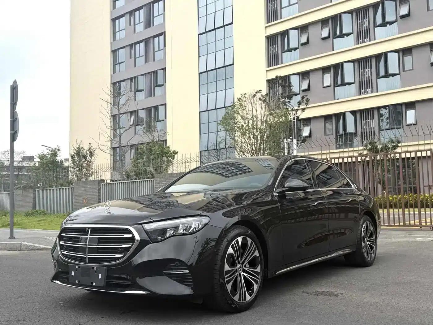 2025 Mercedes-Benz E-Class E 300 L Luxury — миниатюра 1