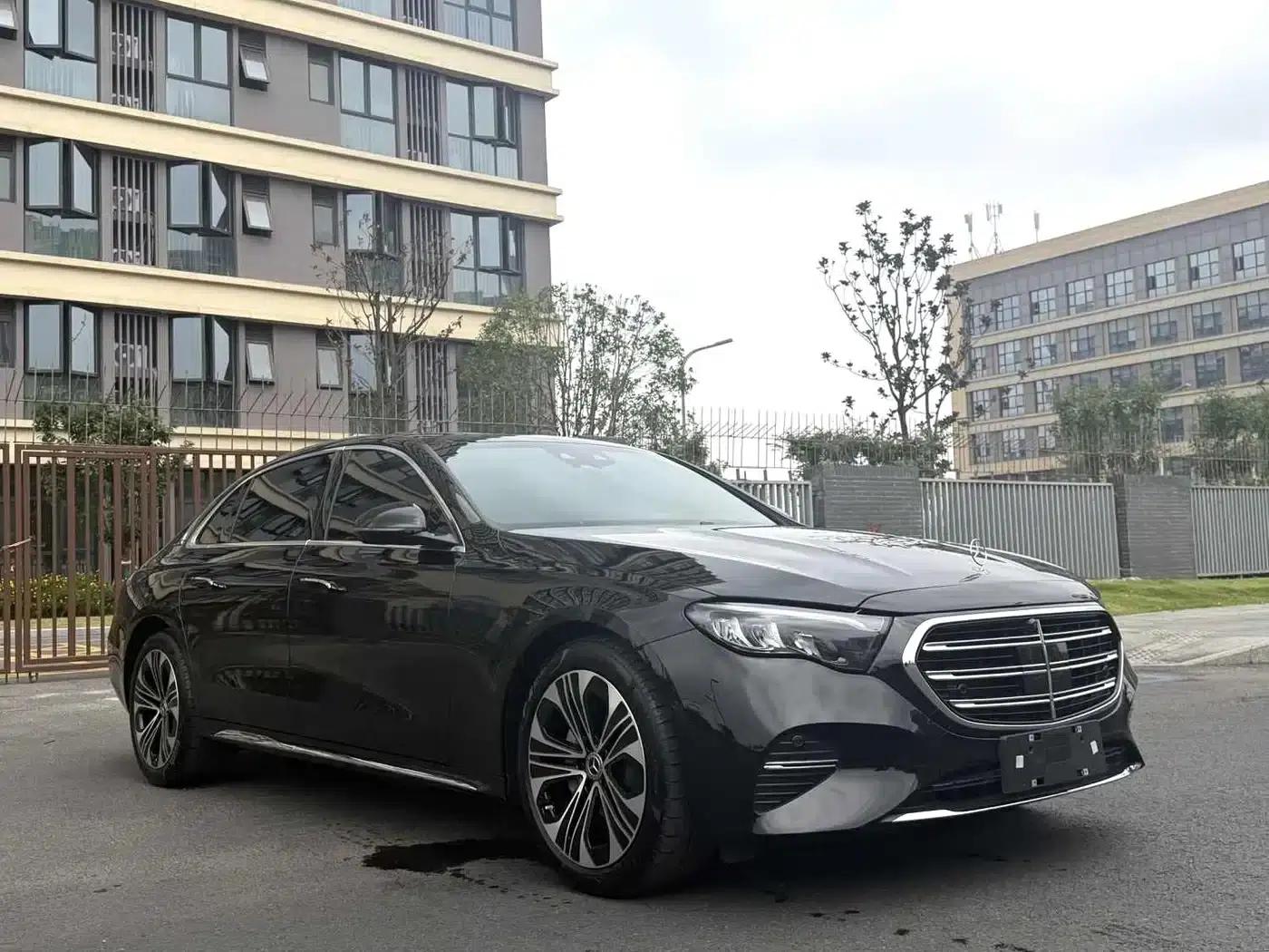 2025 Mercedes-Benz E-Class E 300 L Luxury — миниатюра 3