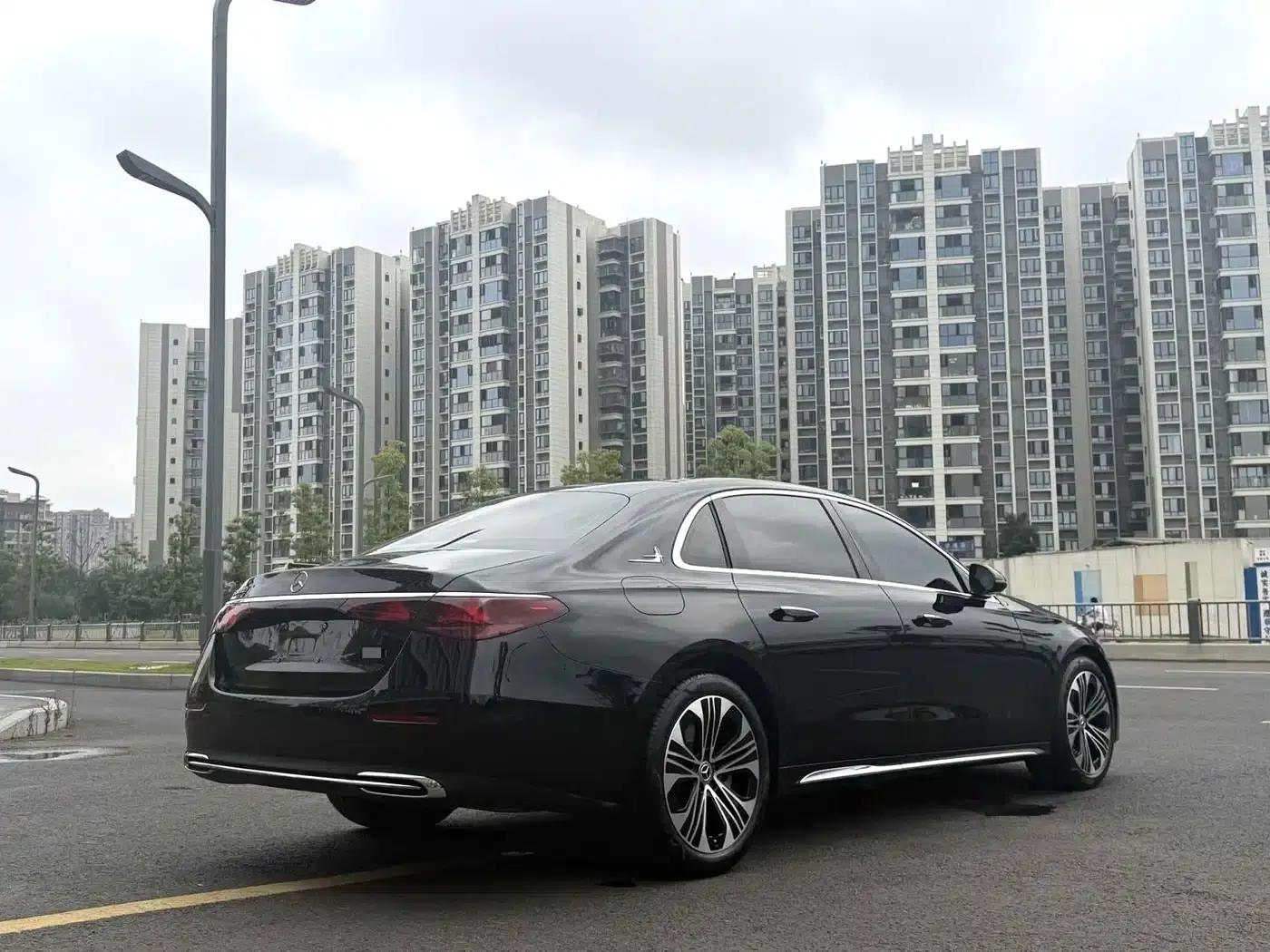 2025 Mercedes-Benz E-Class E 300 L Luxury — миниатюра 7