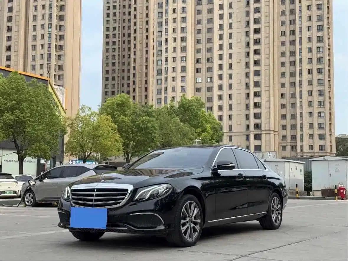 2020 Mercedes-Benz E-Class Facelift E 260 L — миниатюра 1