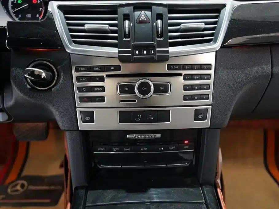 Mercedes-Benz E-Class 2013 E 260 L CGI Fashion Edition — миниатюра 11