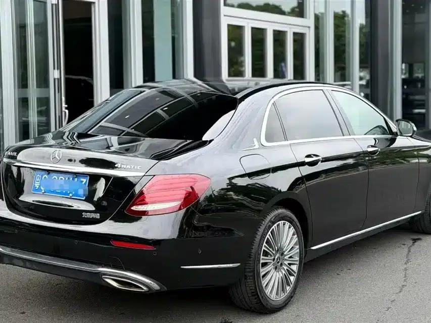 Mercedes-Benz E-Class 2020 E 300 L Fashion Edition — миниатюра 2
