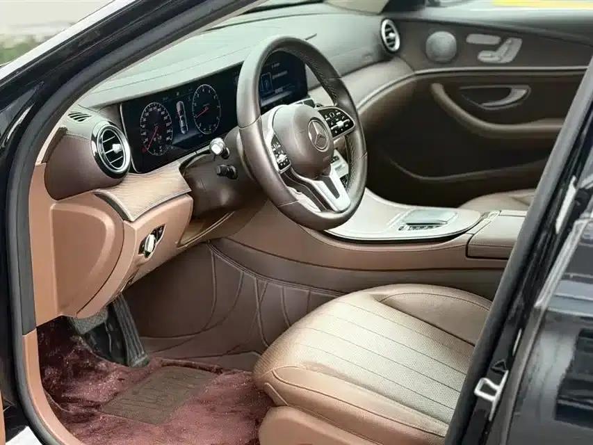 Mercedes-Benz E-Class 2020 E 300 L Fashion Edition — миниатюра 3