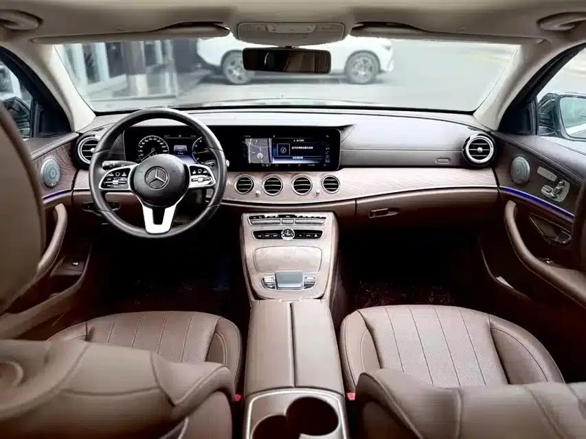Mercedes-Benz E-Class 2020 E 300 L Fashion Edition — миниатюра 6