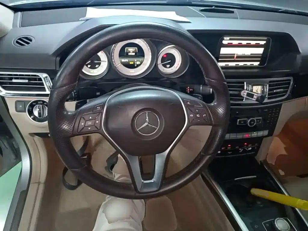 2015 Mercedes-Benz E-Class E 180 L Sport — миниатюра 11