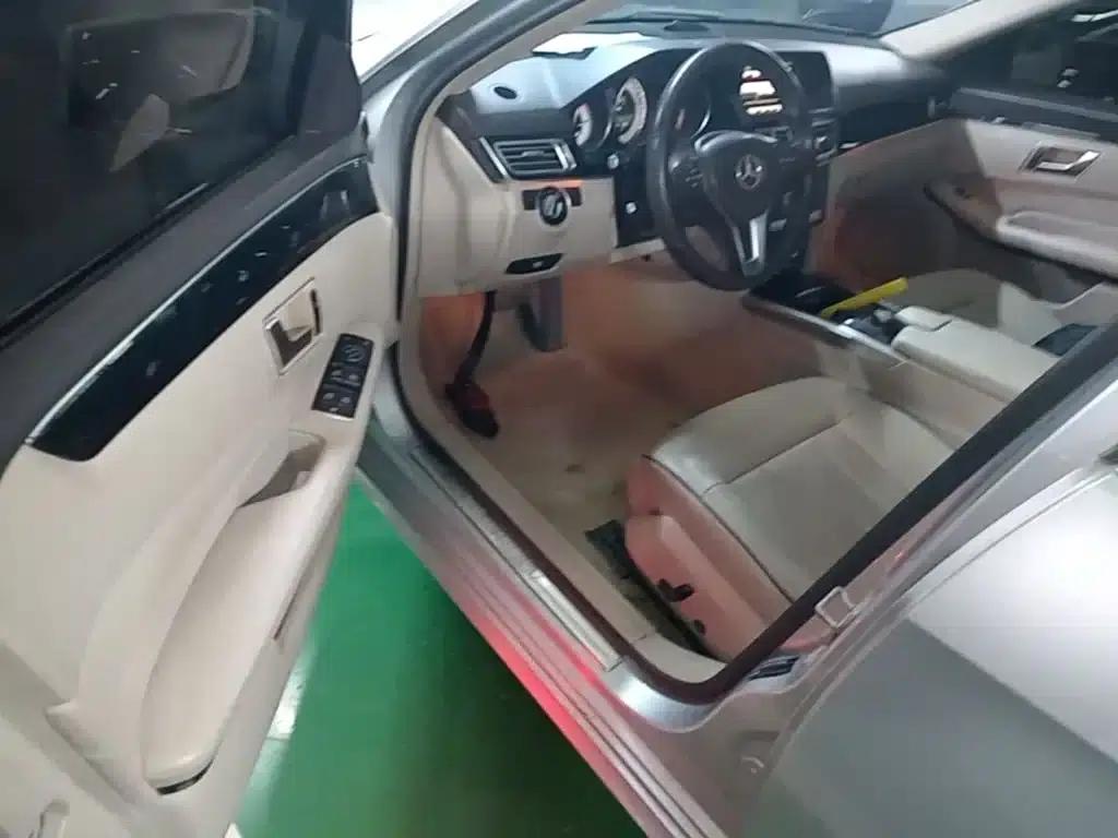 2015 Mercedes-Benz E-Class E 180 L Sport — миниатюра 15