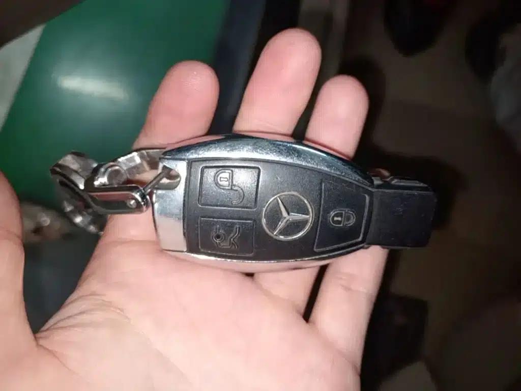 2015 Mercedes-Benz E-Class E 180 L Sport — миниатюра 9