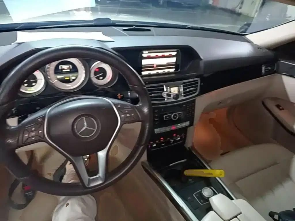 2015 Mercedes-Benz E-Class E 180 L Sport — миниатюра 10