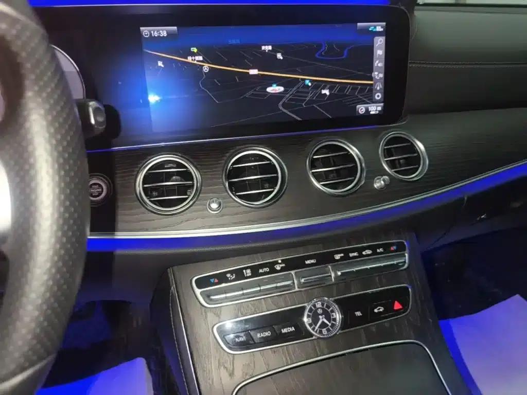 Mercedes-Benz E-Class 2020 E 300 L Sport Style — миниатюра 13